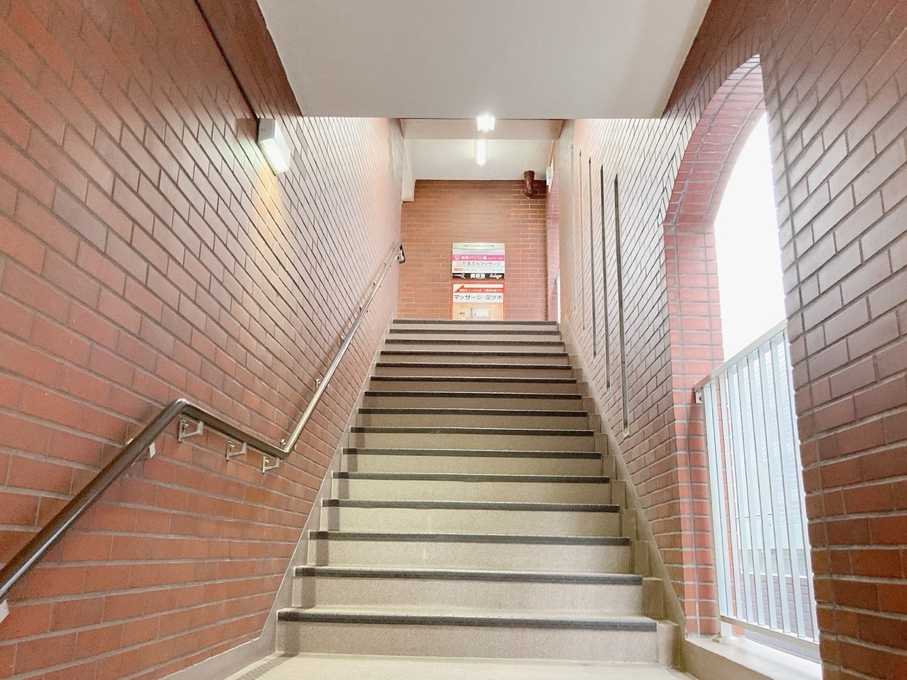 たまプラーザ駅からRAYELジムまでの行き方8